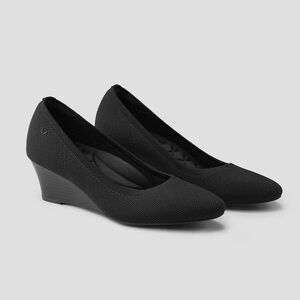 NEW IN BOX Vivaia Women's Black Wedge Shoes